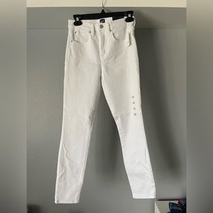 NWT Gap white jeans, size 2/26R, high rise true skinny ankle jeans